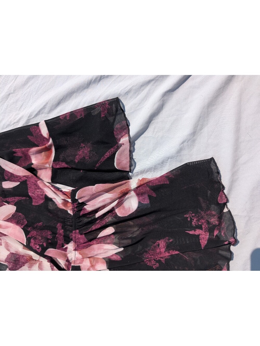 Ricki's Women's Floral Sheer Cover Up – Size Large - Picture 3 of 4